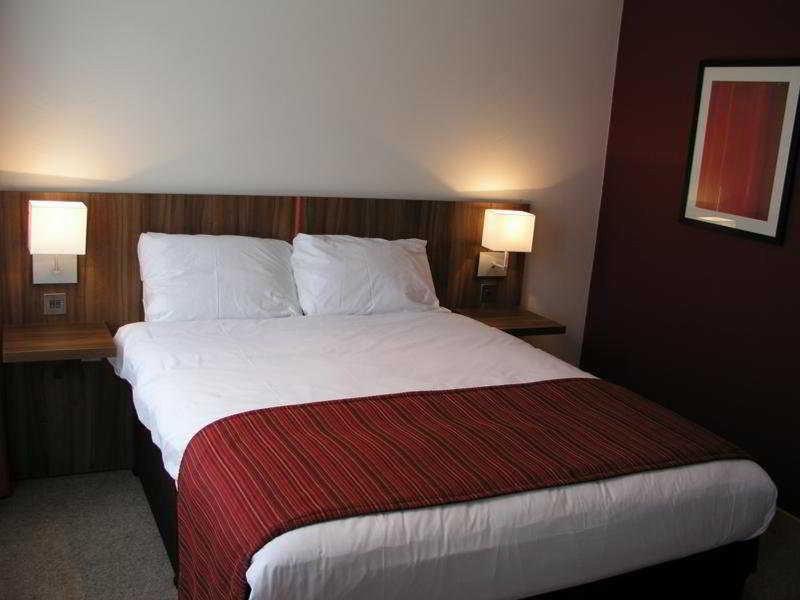 Ramada Hounslow - Heathrow East Hotel Kamer foto